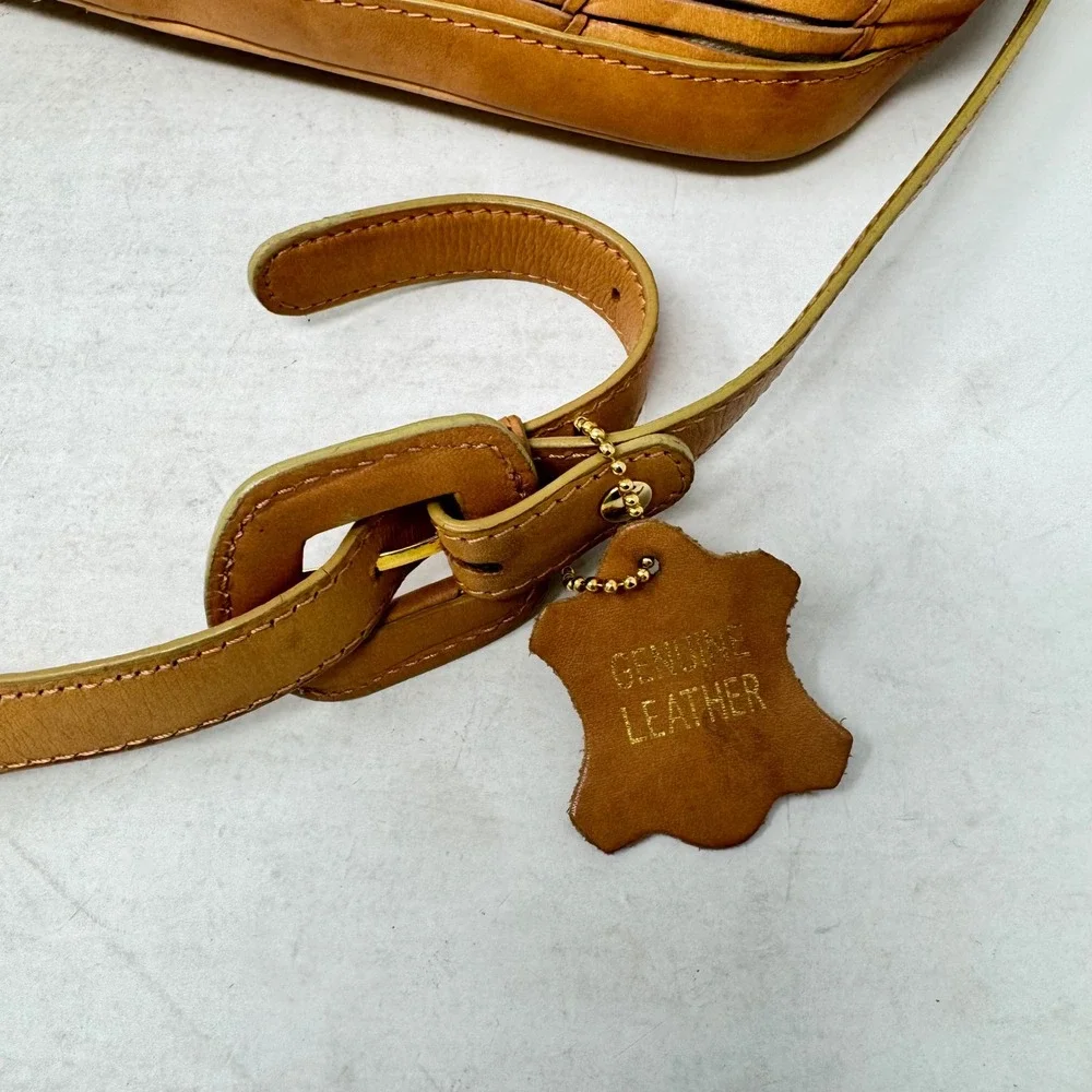 Vintage Valerie Stevens Crossbody Bag Tan Medium Woven Leather Vintage Boho